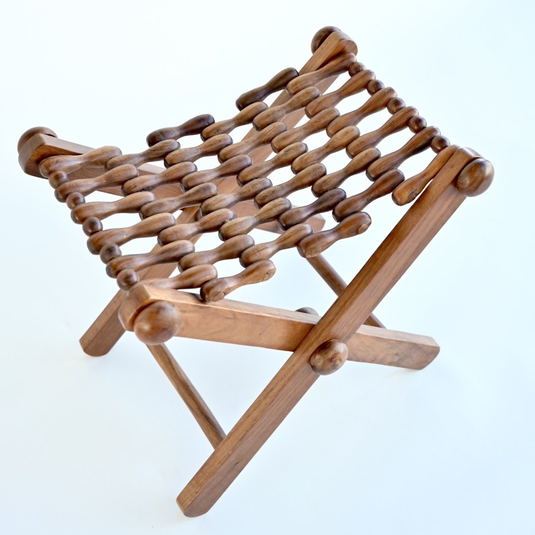 INTERLOCKING FOLDING STOOL