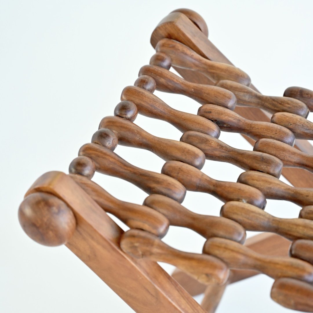 INTERLOCKING FOLDING STOOL