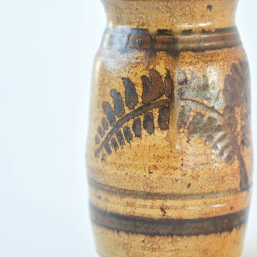 BOTANICAL CERAMIC VASE