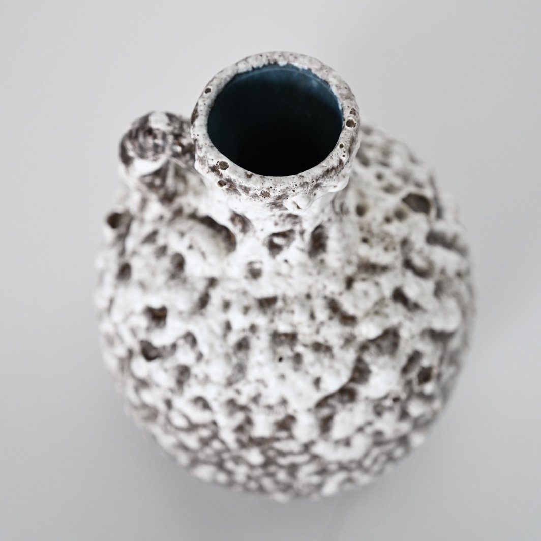 FAT LAVA VASE