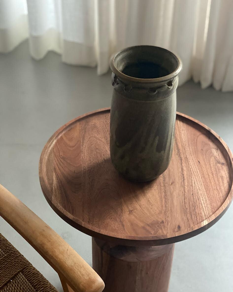 LARGE CERAMIC VASE