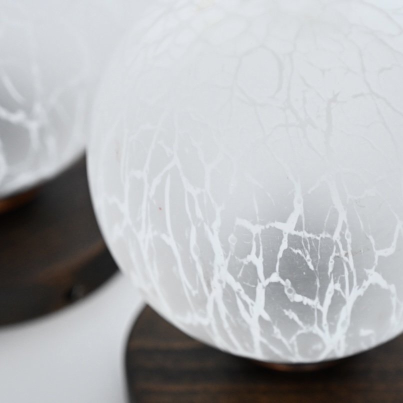 PAIR OF WOOD AND GLASS TABLE LAMPS