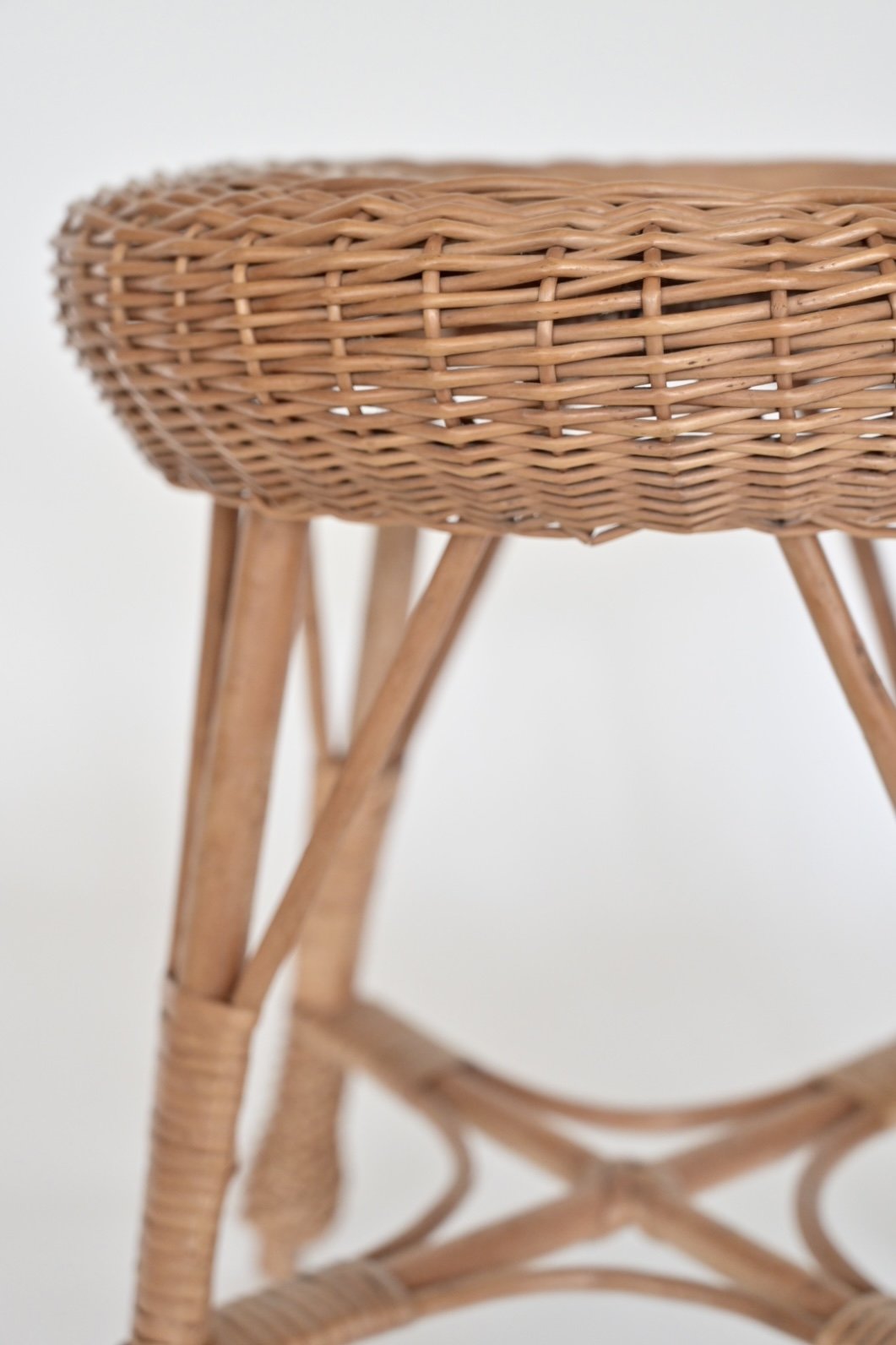 RATTAN SIDE TABLE / STOOL