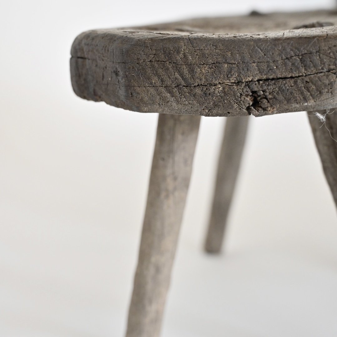 SMALL DECORATIVE STOOL