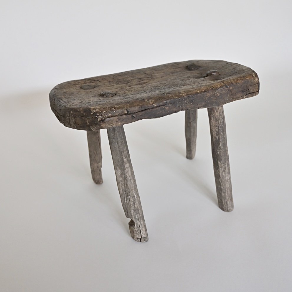 SMALL DECORATIVE STOOL