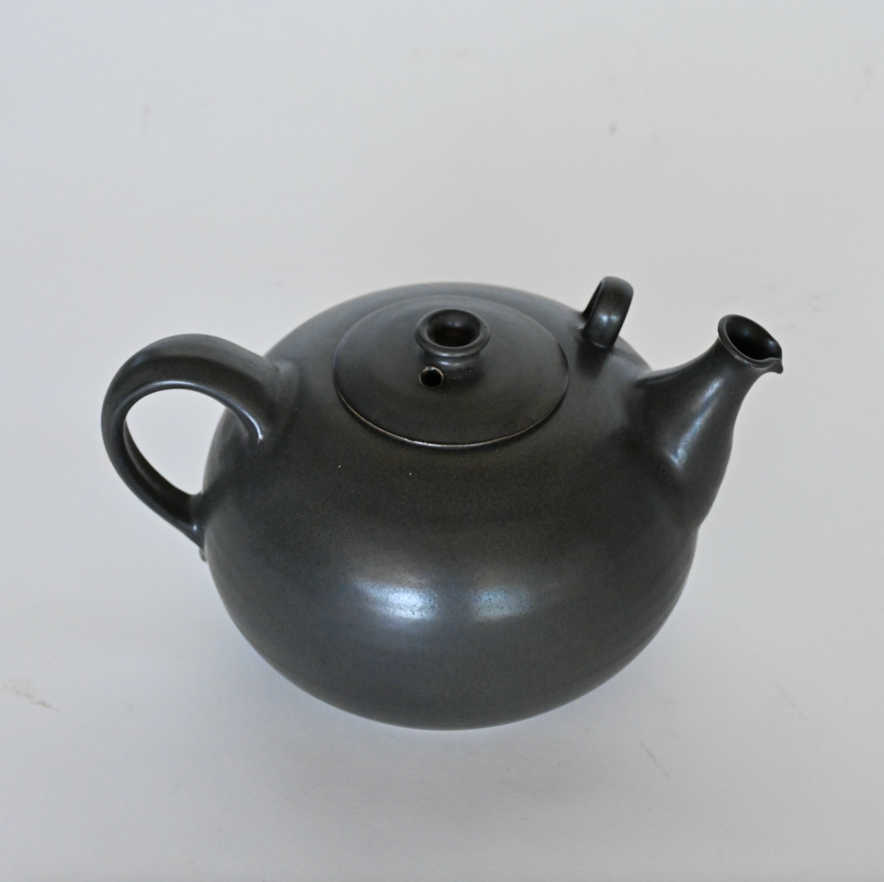 CERAMIC TEA POT