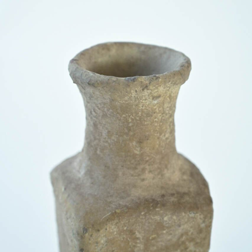 TEXTURAL CONCRETE VASE