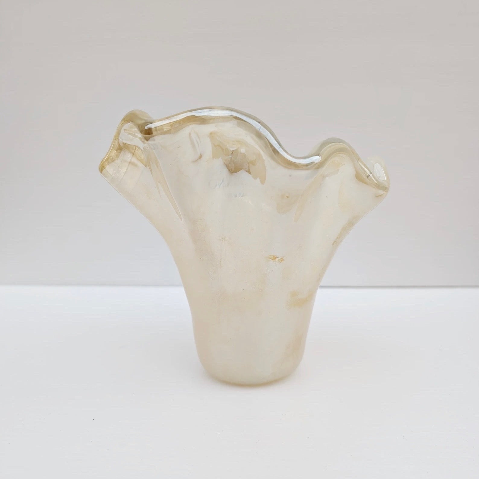 MURANO FAZZOLETTO VASE