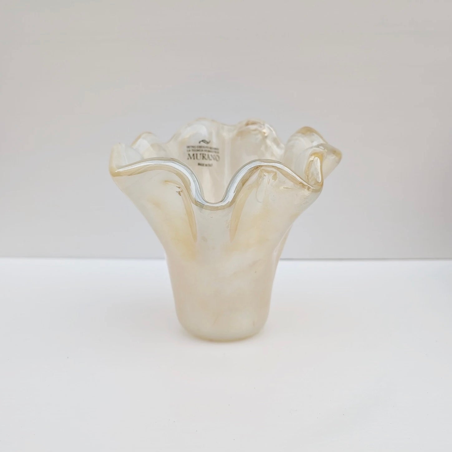 MURANO FAZZOLETTO VASE